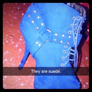 RARE BLUE SUEDE HEELS